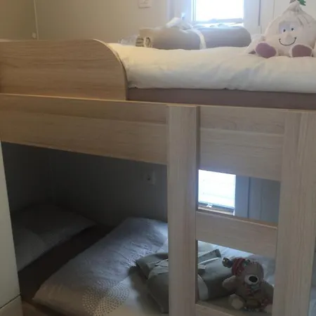 Floating House - Arena 2 Feriehus *