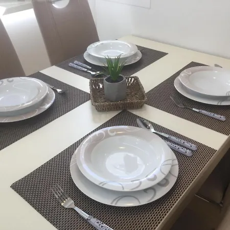 Floating House - Arena 2 * 풀라