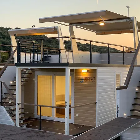 Floating House - Arena 2 * 풀라