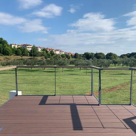 Floating House - Arena 2 Ferienhaus Pula