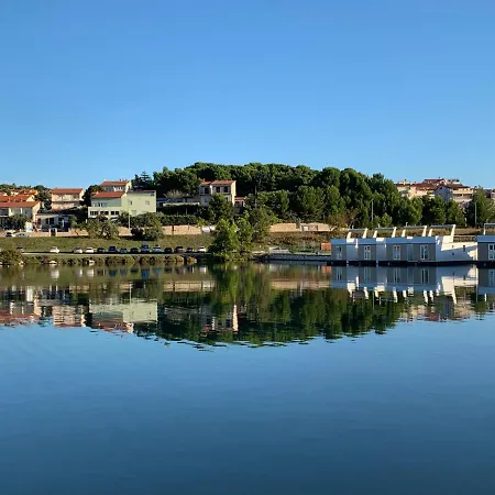 Floating House - Arena 2 Ferienhaus Pula