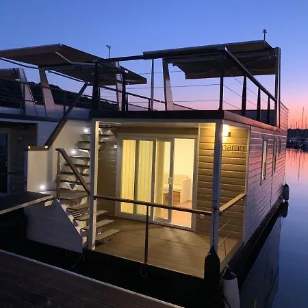 Floating House - Arena 2 Holiday home