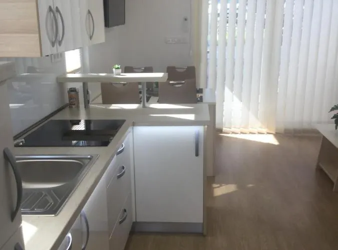 Floating House - Arena 2 Vakantiehuis Pula