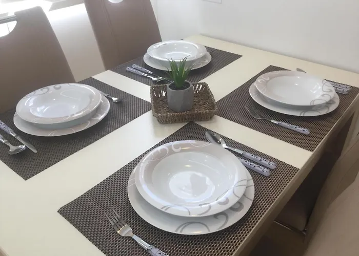 Floating House - Arena 2 * Pula