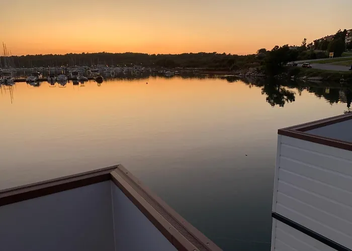 Floating House - Arena 2